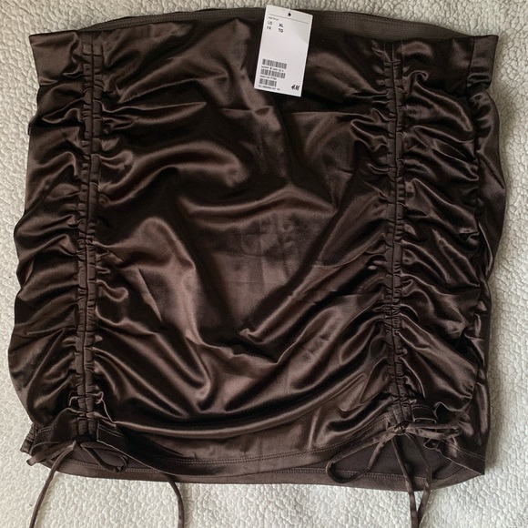 H&M skirt - Picture 1 of 2